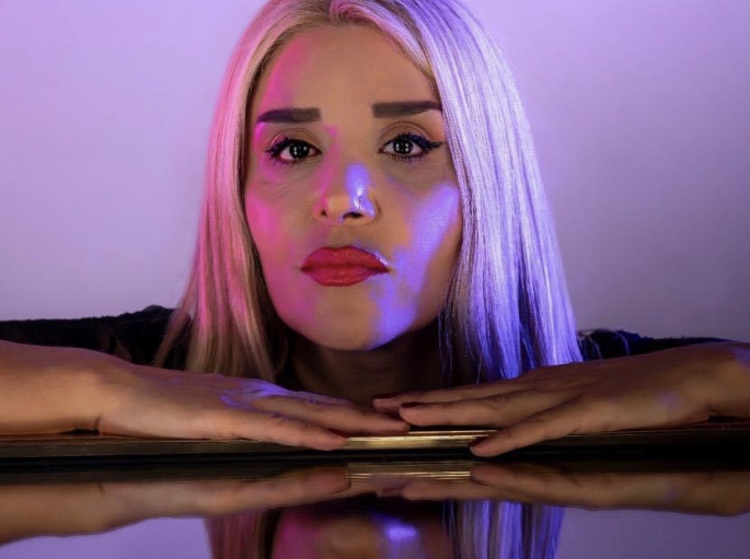 Ayşegül Zaim Göç Eylesem Şarkısından Sonra Yeni Single İle Yer Yerinden Oynayacak