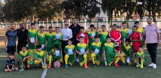 “FUTBOLDA BAĞIMLILIKLARLA MÜCADELEDE EL ELE PROJESİ” DEVAM EDİYOR