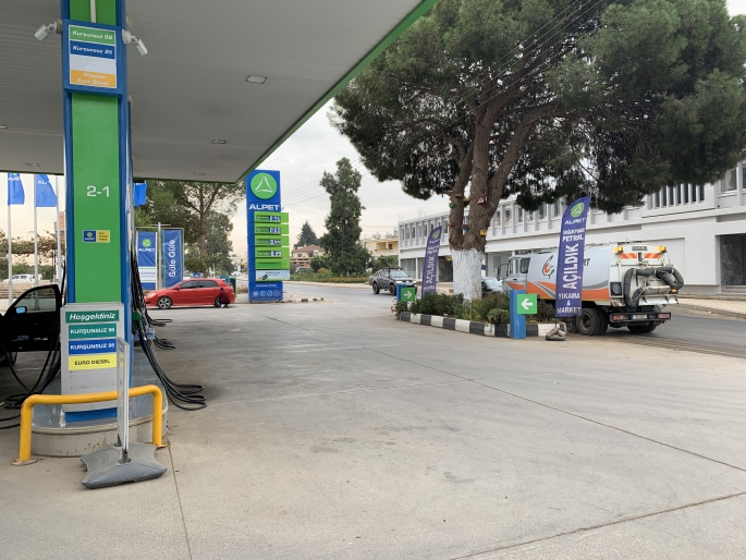 Akaryakıta bu akşam 1 TL’lik zam geliyor