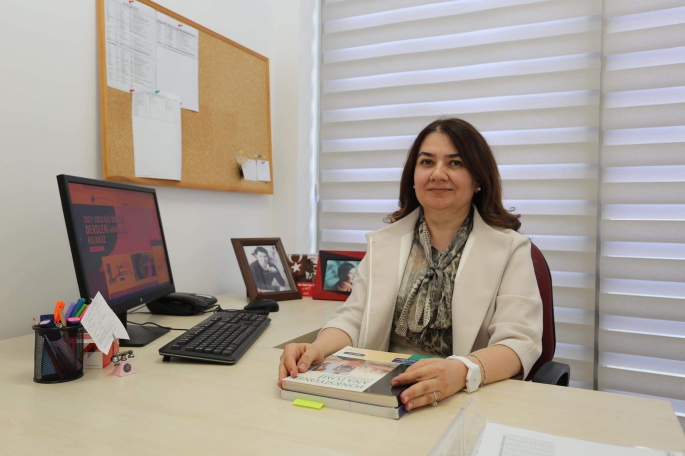 LAÜ Akademisyeni Prof. Dr. Demiralp "Yaşlılarda deliryum ve risk faktörleri"ni ele aldı