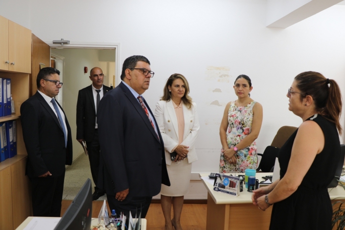 Maliye Bakanı Berova, personel ile bir araya geldi