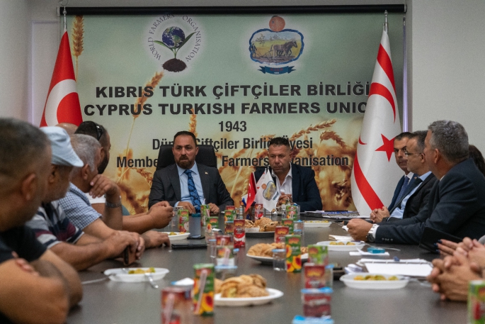 Tarım ve Doğal Kaynaklar Bakanı Çavuş, Çiftçiler Birliği’ni ziyaret etti... “Çiftçilerin her zaman yanında olacağım”