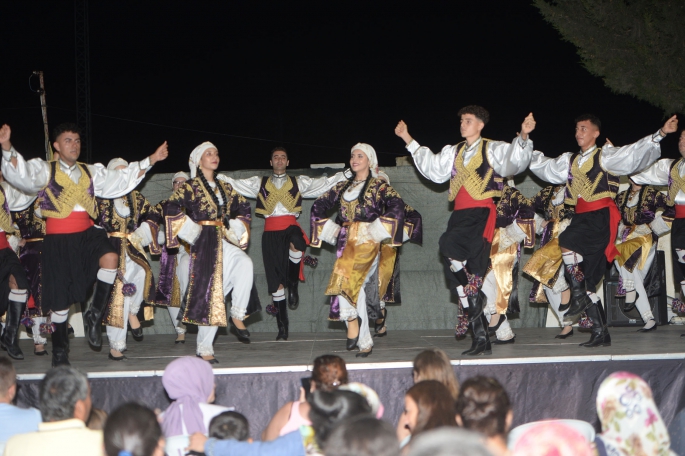 Yılmazköy’de “10. Halk Dansları ve Barış Festivali” düzenlendi