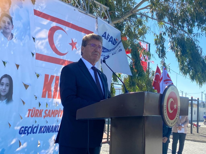 Başbakan Üstel, İskenderun’da Şampiyon Melekler köyünü ziyaret etti