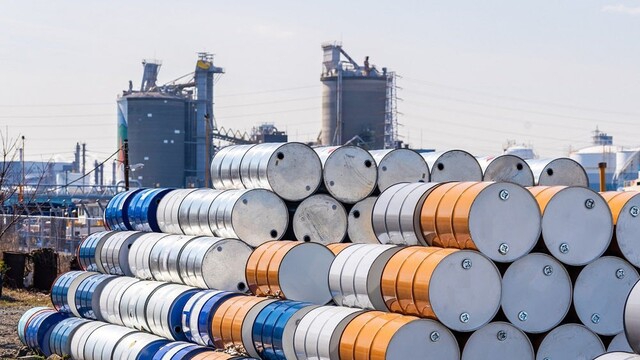 Brent petrolün varil fiyatı 80,97 dolar