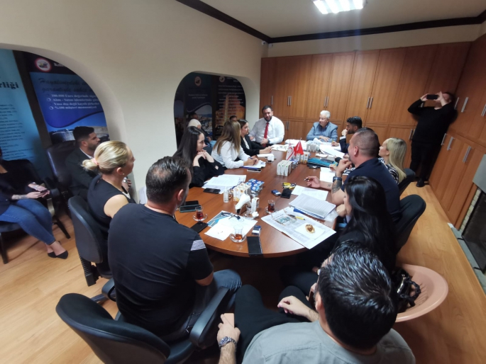 Emlakçılar Birliği Başkanı Sungur, “kaçak emlakçı” sorunu olduğunu söyledi, yasal düzenleme gerekliliğine işaret etti