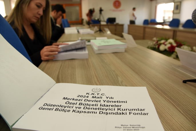 Komitede bugün iki bakanlığın bütçeleri görüşülüyor
