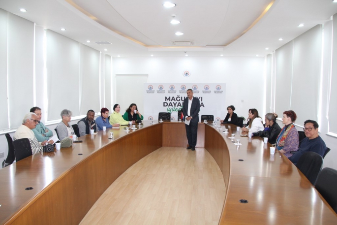 Tatlısu Belediyesi Sanat Buluşması’na katılan sanatçılar Gazimağusa Belediyesi’ni ziyaret etti