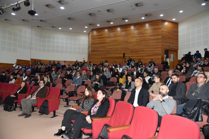 İnsan hakları düzenlenen sempozyumda ele alınıyor
