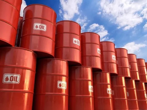 Brent petrolün varil fiyatı 77,79 dolar