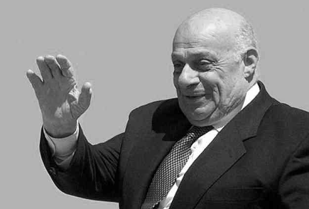 Denktaş'ın 12. ölüm yıldönümü... Ertuğruloğlu: "Saygı, minnet ve rahmetle anıyorum"