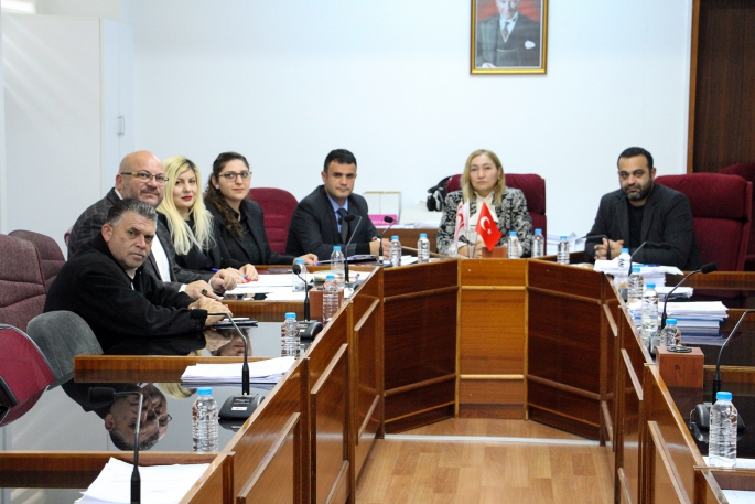 Hukuk Komitesinde iki yasa tasarısı ele alındı