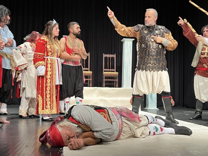 “Pygmalion” yarın akşam Girne Belediyesi Oda Tiyatrosu’nda yeniden izleyiciyle buluşacak