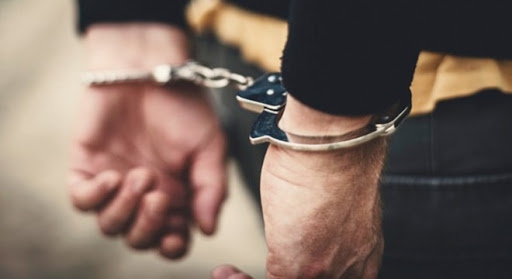 İş yerlerinden para çalan 2 çalışan tutuklandı
