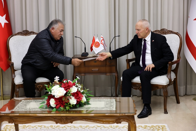 Meclis Başkanı Töre, Gazimağusa Taksiciler Birliği’ni kabul etti