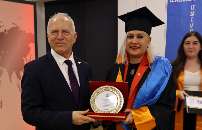 Töre, On Beş Kasım Üniversitesi mezuniyet törenine katıldı