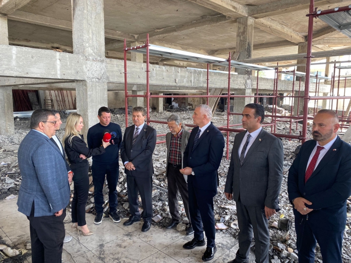 Başbakan Üstel, Işıl Mobilya ve Gürdağ Tuğla Fabrikasını ziyaret etti
