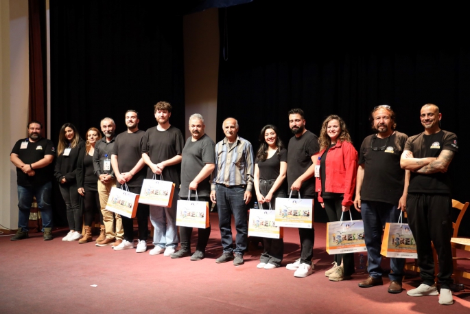 İskele Belediyesi 2. Tiyatro Günleri devam ediyor