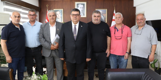 Maliye Bakanı Berova Tel-Sen yetkililerini kabul etti