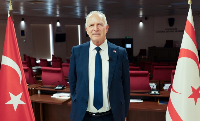 Meclis Başkanı Töre’den bayram mesajı: “Sürat ve alkol ölüm getiriyor… Ailelerimizi ve halkımızı yasa boğmayalım”