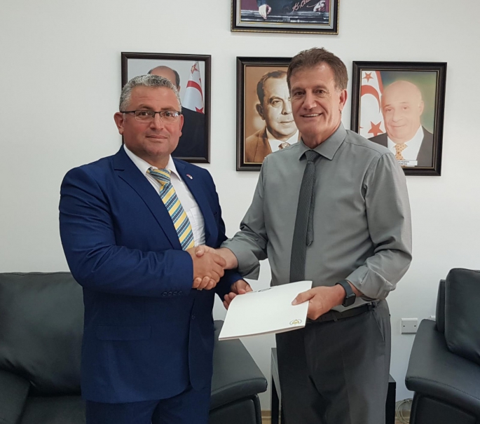 Arıklı yeni Posta Dairesi Müdürü Yakup İskener'i kabul etti