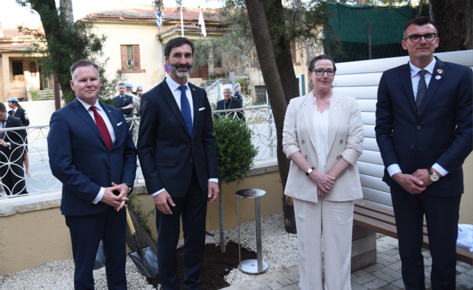 Siyasi partiler diyaloğunun 35'inci yılında 35'inci barış fidanı Ledra Palace'ta dikildi