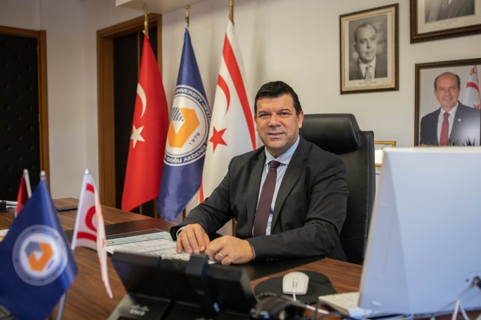 DAÜ Rektörü Prof. Dr. Hasan Kılıç, Kurban Bayramı ve Babalar Günü’nü kutladı