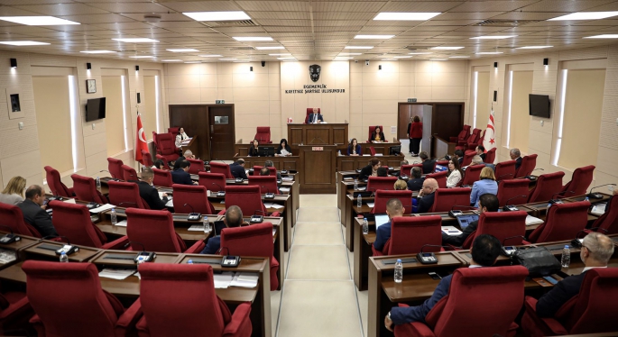 Mahkemeler (Değişiklik) Yasa Önerisi oy birliğiyle onaylandı