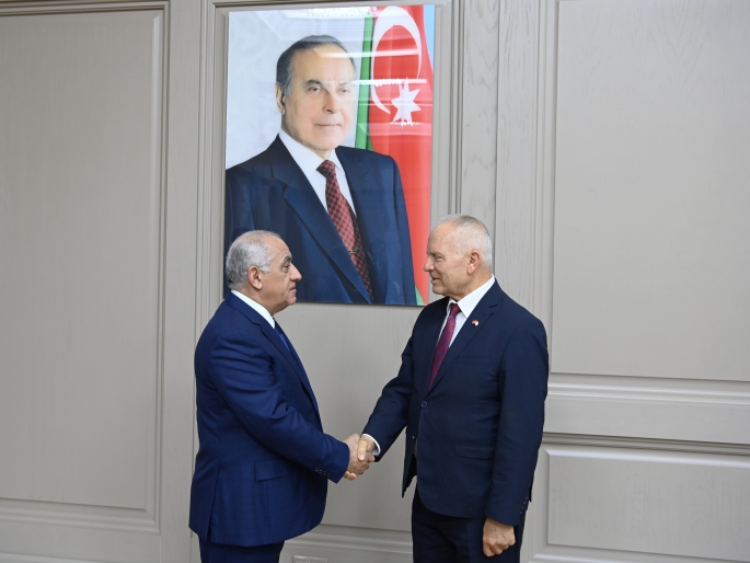 Töre, Azerbaycan Başbakanı Asadov ile görüştü