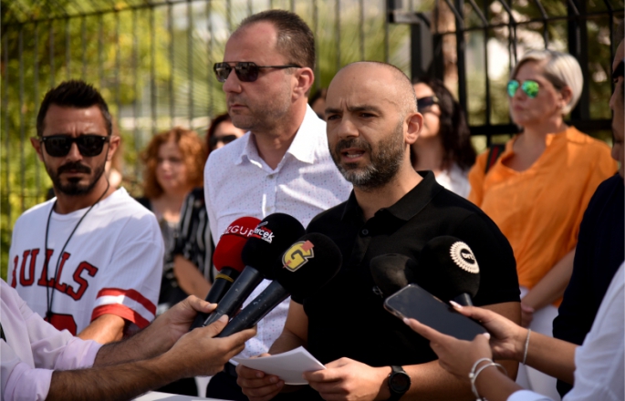 KTÖS:"Nisan ayından beri kadrolu öğretmenlere ödenmesi gereken ücret ödenmedi"