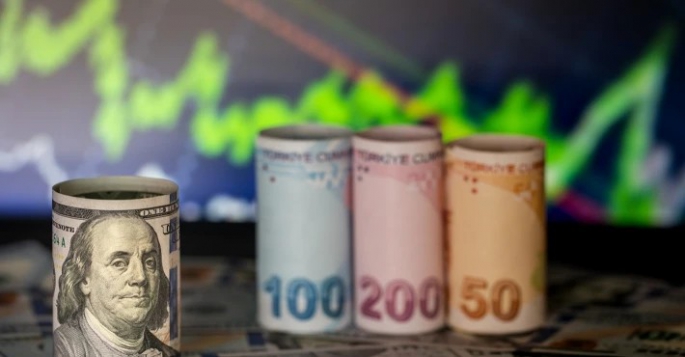Sterlin 42,45 TL, dolar 32,99 TL, euro 35,78 TL'den işlem görüyor