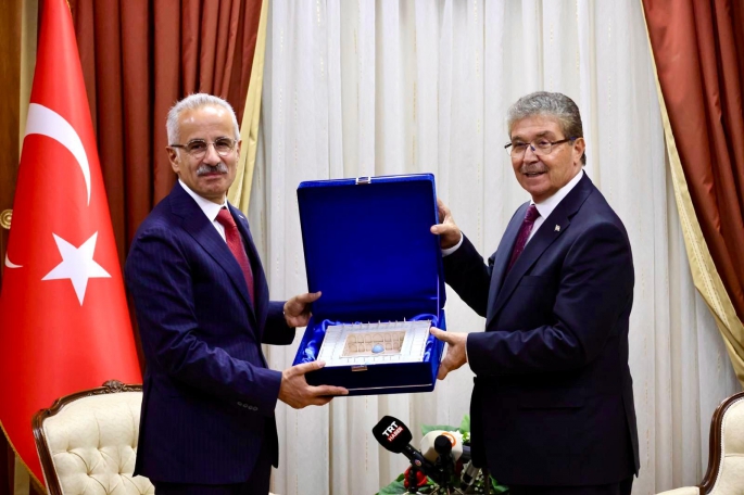 Başbakan Üstel, Türkiye Ulaştırma ve Altyapı Bakanı Uraloğlu’nu kabul etti