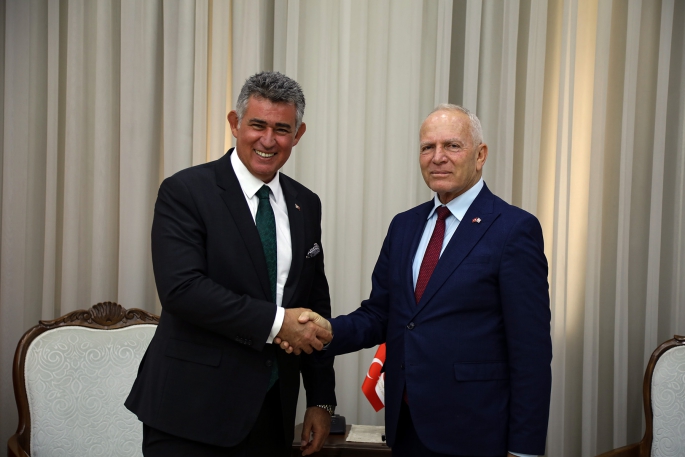 Büyükelçi Feyzioğlu, Meclis Başkanı Töre’ye veda ziyaretinde bulundu