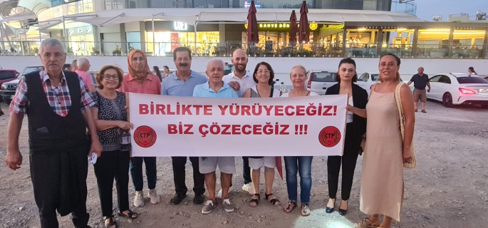 CTP Güzelyurt İlçesi“karanlık yollar ve trafik sorunlarına” dikkat çekmek amacıyla dün yürüyüş düzenledi