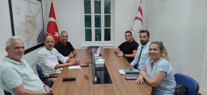 Hemşireler ve Ebeler Sendikası sivil toplum örgütleriyle siyasi partileri ziyaret ediyor