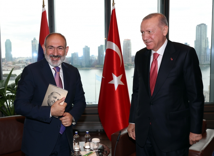 Cumhurbaşkanı Erdoğan, Ermenistan Başbakanı Paşinyan'ı kabul etti