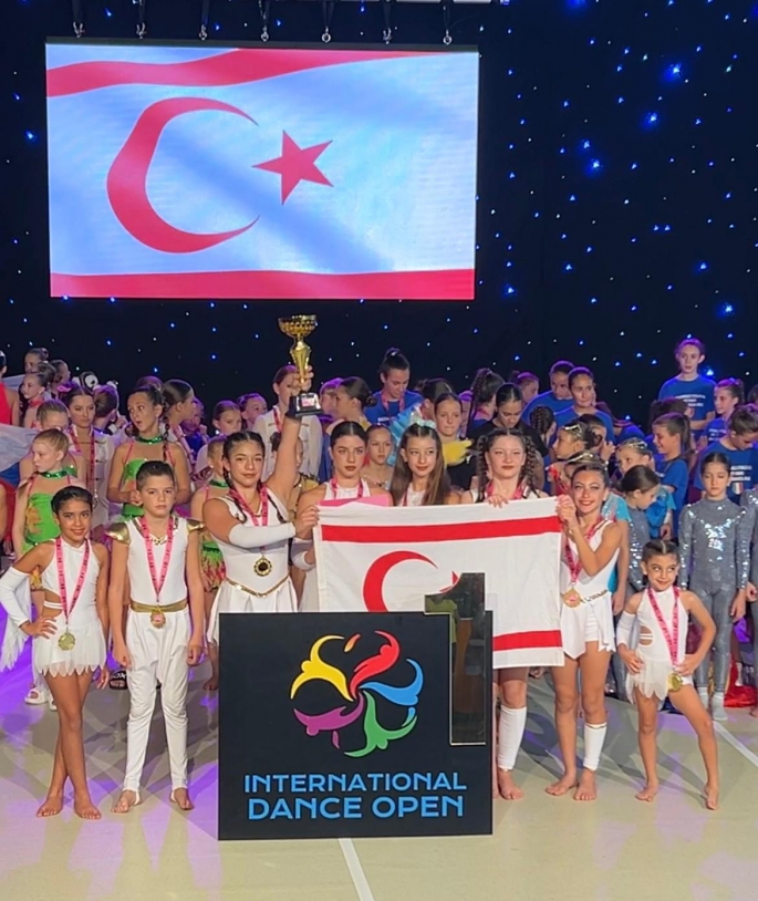KKTC Milli Takımındaki çocuk sporcular ülkeyi temsilen Hırvatistan'da düzenlenen Dünya Fitness şampiyonasına katıldı