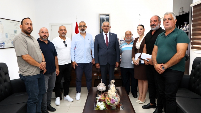 Milli Eğitim Bakanı Çavuşoğlu, Kar-İş ve KTTTB yetkilileri ile görüştü