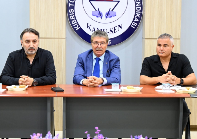 Üstel:“Sorunların çözümü istikrarda”