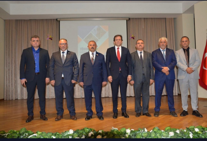 Bağımsız Şoför Okulları Birliği Bakü'deki Türk Dünyası Trafik Sempozyumu’ndaydı