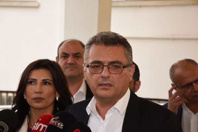 Erhürman:Memleketin gözü önünde hiçbirimizin anlamadığı bir oyun oynanıyor. Hiç kimse hiçbir şeyi bilmiyor, başta da UBP'liler...