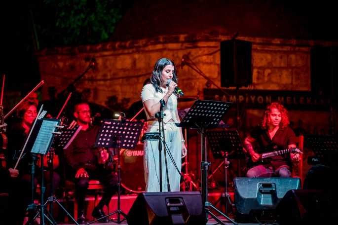 Mağusa Kent Orkestrası “Unutulmaz Aşk Şarkıları” konseri verdi