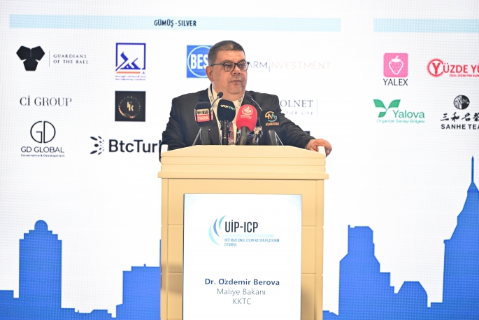 Berova:Böylesi bir dünya ortamında sürecin kazananları arasında olmak temel hedefimiz