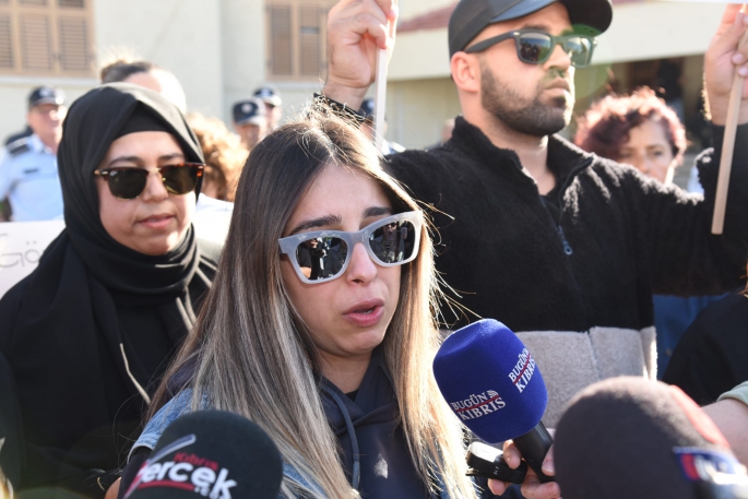 Evrensel Çocuk Hakları Derneği, Acil Durum Hastanesi’nde yaşananlara ilişkin Sağlık Bakanlığı önünde açıklama yaptı