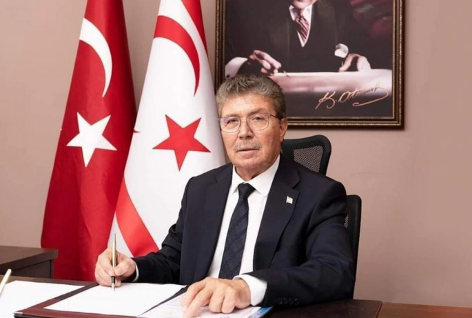 Başbakan Üstel'den yeni yıl mesajı...