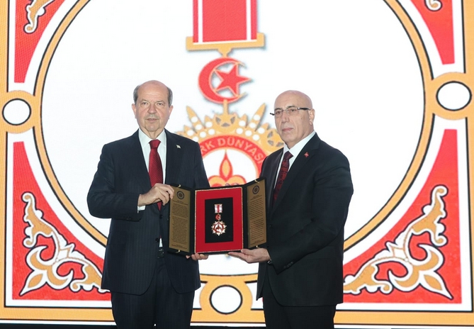 Cumhurbaşkanı Tatar’a"Türk Dünyası Üstün Hizmet Madalyası” verildi