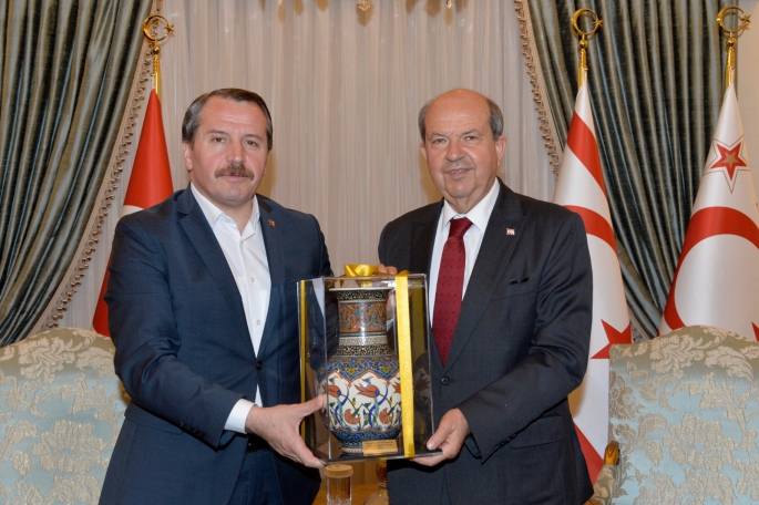 Cumhurbaşkanı Tatar,T.C. Memur-Sen heyetini kabul etti