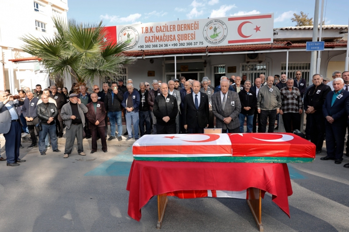 Cumhurbaşkanı Tatar TBK Gazisi Faik Alar’ın cenaze törenine katıldı
