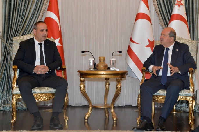 Cumhurbaşkanı Tatar, LTB Başkanı Harmancı’yla kapılar konusunu görüştü