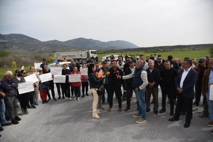 Dört köy, taş ocaklarının kapatılması talebiyle eylem yaptı